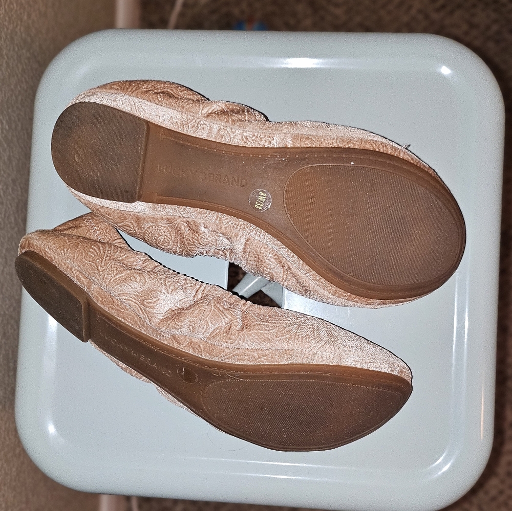 Lucky Brand Velvet Pale Pink Flats for Everyday Comfort - Picture 3 of 4